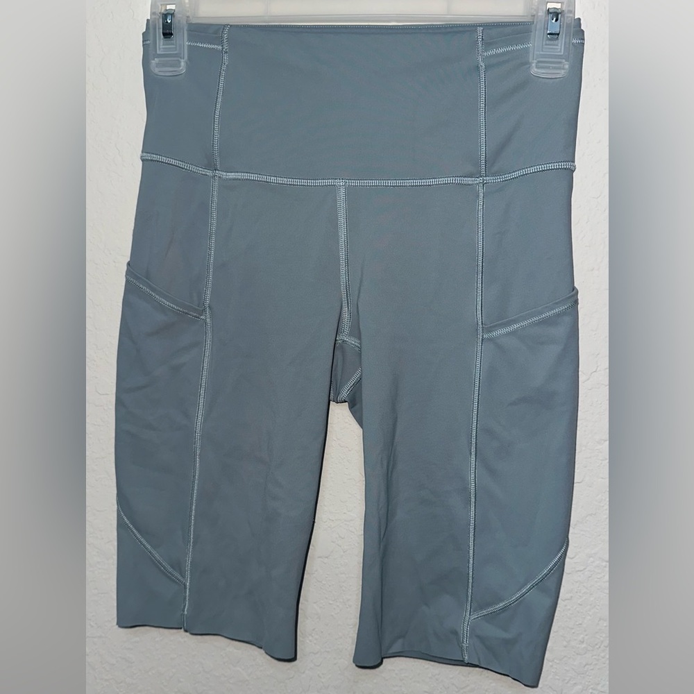 Women lululemon biker short light gray